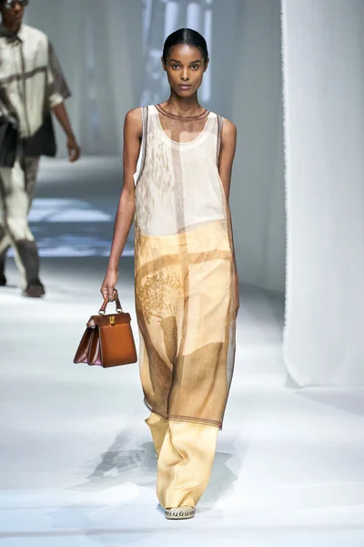Look 2